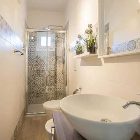아파트 Splendido Con Parcheggio E Terrazza
