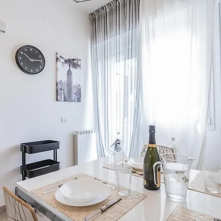 아파트 Splendido Con Parcheggio E Terrazza *