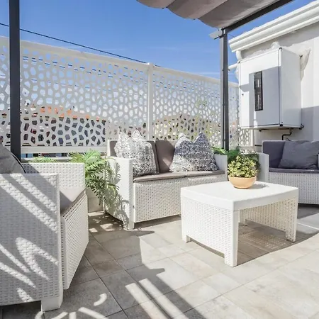 Splendido Con Parcheggio E Terrazza 아파트 *