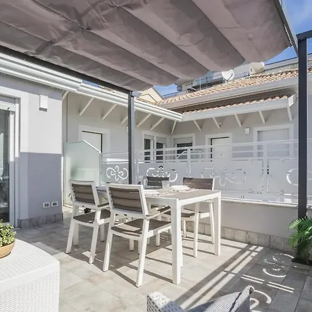 Splendido Con Parcheggio E Terrazza شقة *