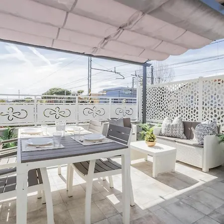 شقة Splendido Con Parcheggio E Terrazza ريتشيوني