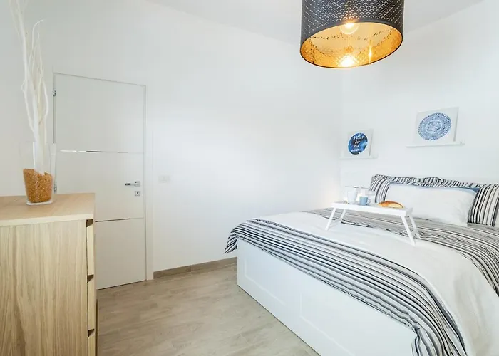 Splendido Con Parcheggio E Terrazza * ريتشيوني